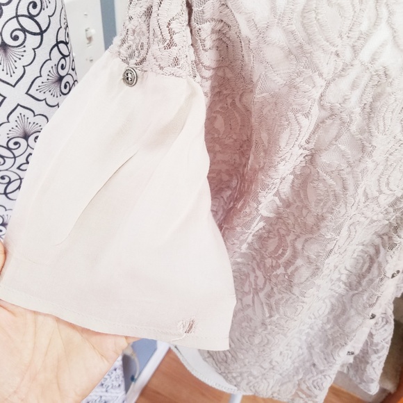 Tan Button Up S/S Blouse with Lace Back & Pockets - Picture 7 of 8